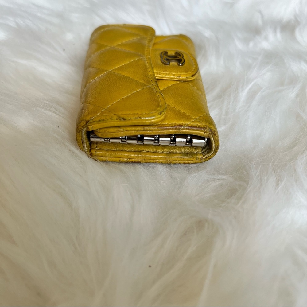 CHANEL Pre-loved Yellow Lambskin 6 Key Holder ☀️ - Picture 14 of 14